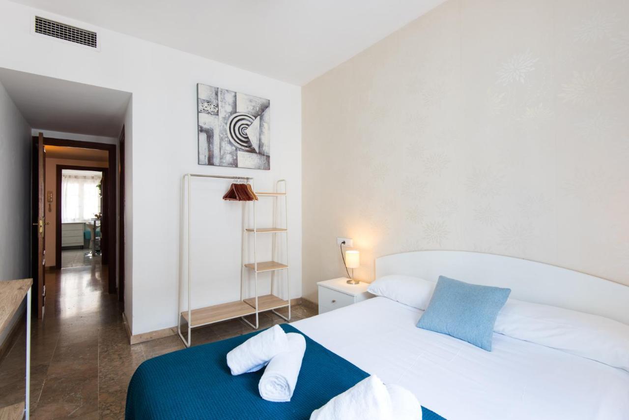 Center Apartment 2Bed 2B Aircon Wif And Parking Free Malaga Exterior photo