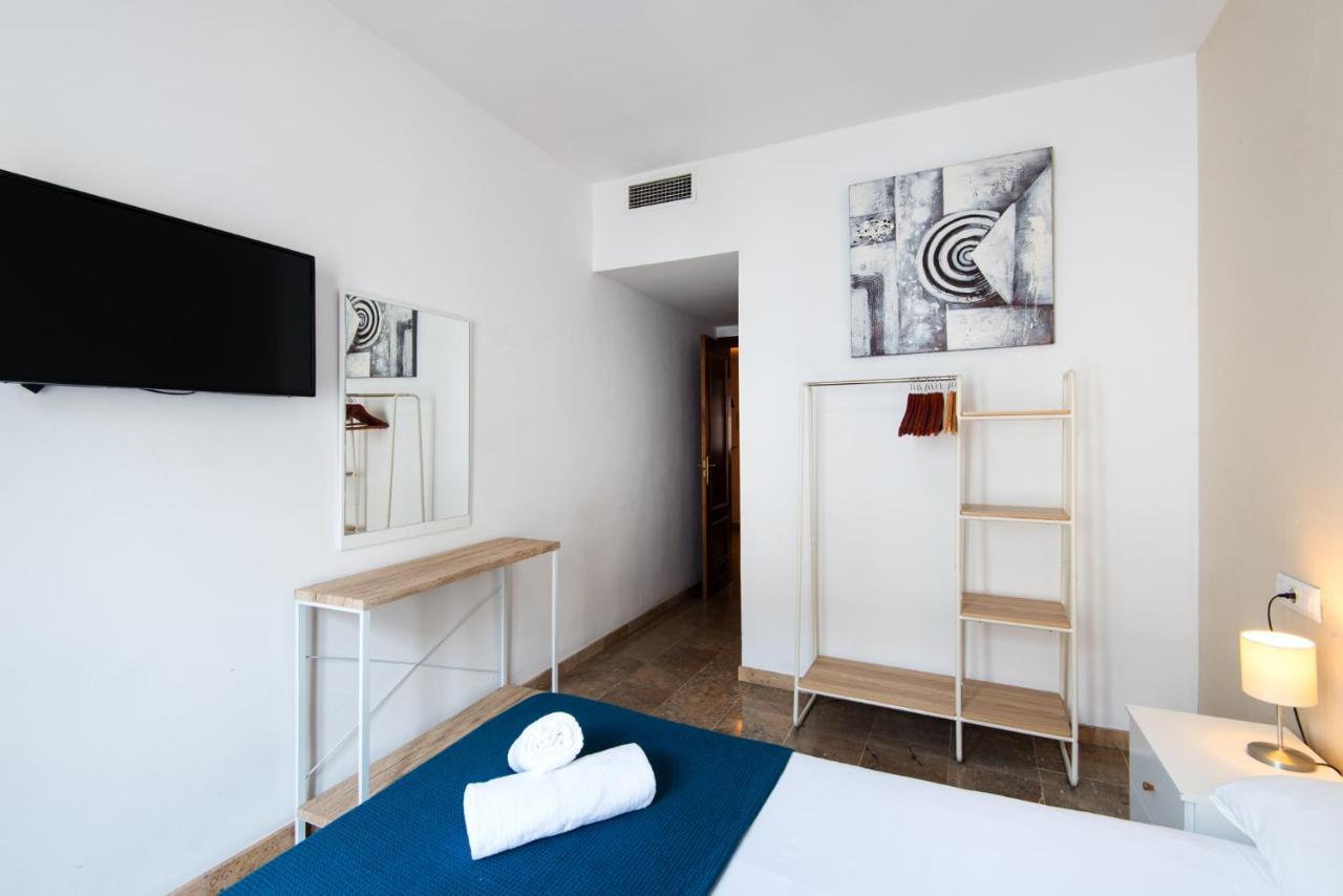 Center Apartment 2Bed 2B Aircon Wif And Parking Free Malaga Exterior photo